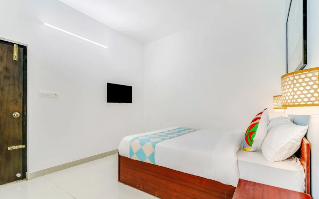 Oyo Home 39445 Cozy Stay Fortis Hospital