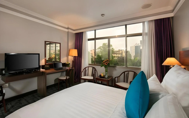 Lake Side Hotel – Guest Rooms – Hanoi