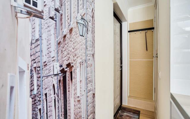 Санди на улице Поклонная