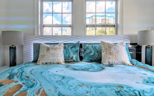 Golden Palm Estate by MNM