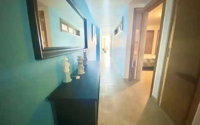 Marbella Towers gorgeous 3BR Apt , Beachfront