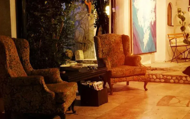 Dokuzceyrek Hotel