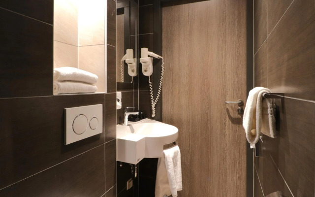 Furama Silom Bangkok Hotel