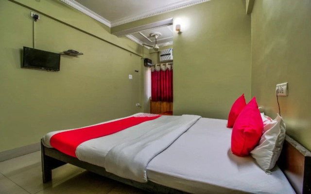 OYO 22434 Hotel Royal Arya