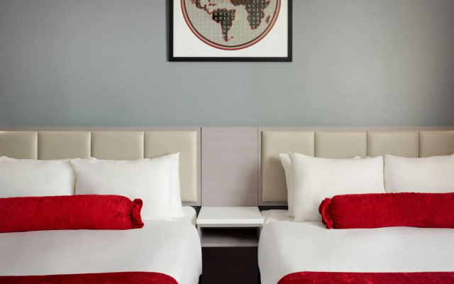 Ramada by Wyndham West Edmonton Hotel & Suites