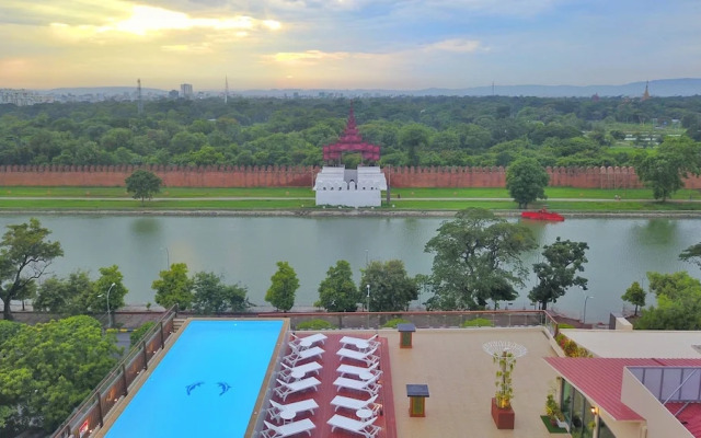 Sunset Palace View Suites