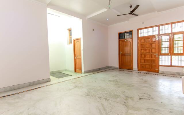 OYO 9008 Hotel JMD Inn