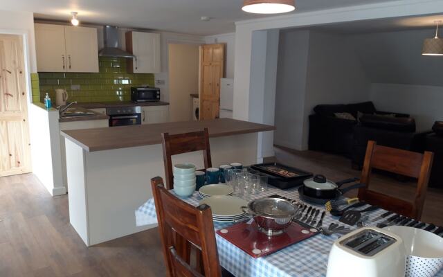 Nice big 2 Double Bedroom Apartment in the Town