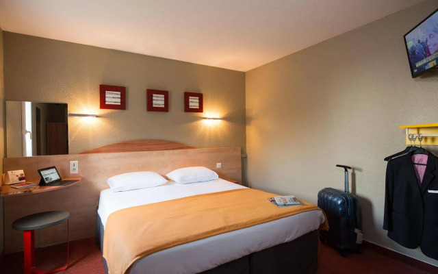 Kyriad Direct Orleans Ouest