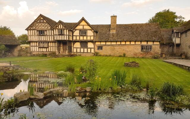 The Threshing Barn at Penrhos Court