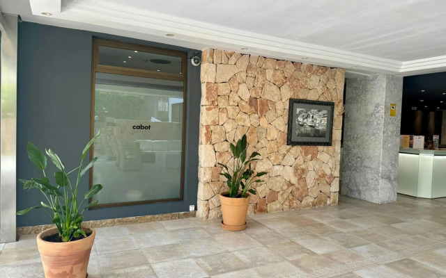 Hotel Cabot Cala Ferrera