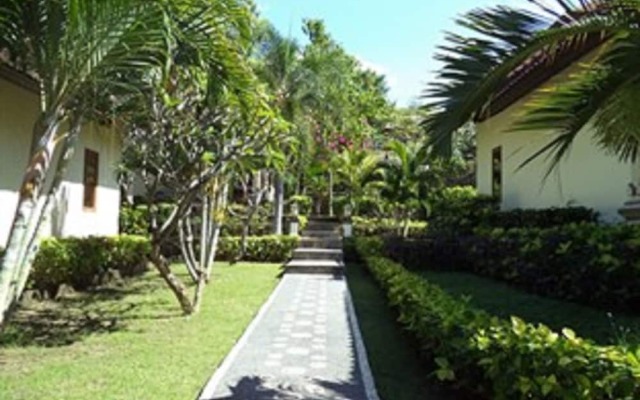 Deddys Beach Bungalows