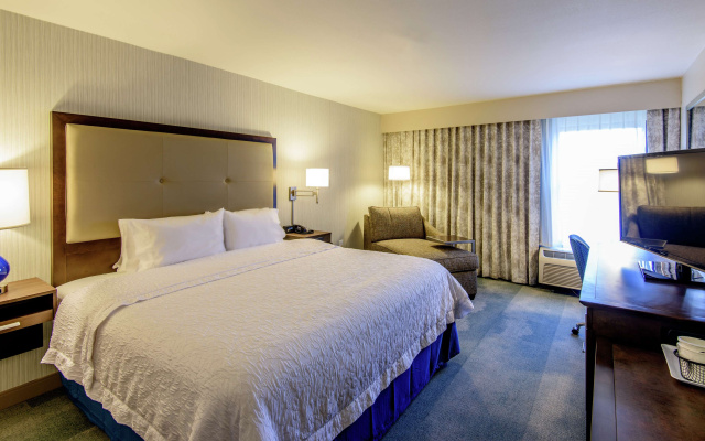 Hampton Inn & Suites Jackson-Coliseum