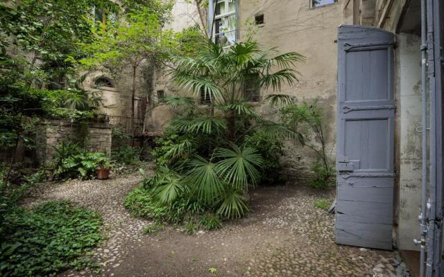 Les Jardins De L´Ecusson - Première Conciergerie