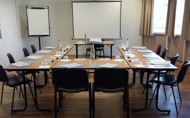 Ibis Styles Massy Opera