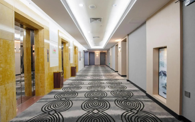Chaozhou Baohua Hotel