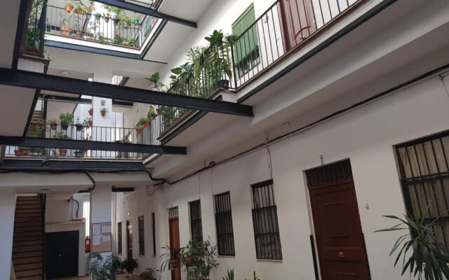 Ideal Apartamento Tipo Loft En Triana -Sevilla Wifi