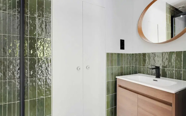 Eclectic Apartment - 2br/6p - Pl. Republique