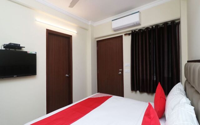 OYO Flagship 74174 Hotel Central Plaza