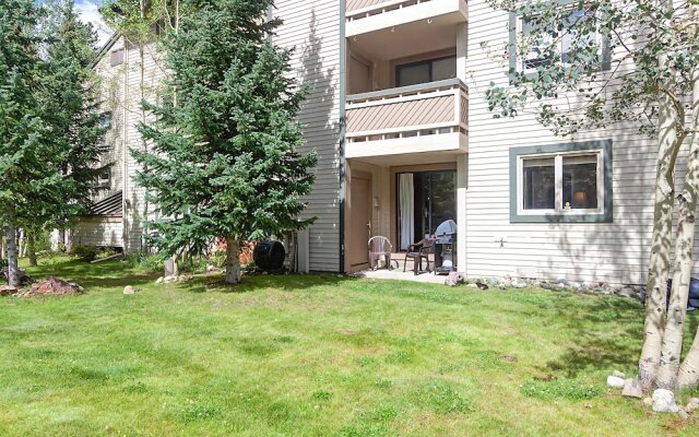 Ski-In/Ski-Out Breckenridge Condo by RedAwning