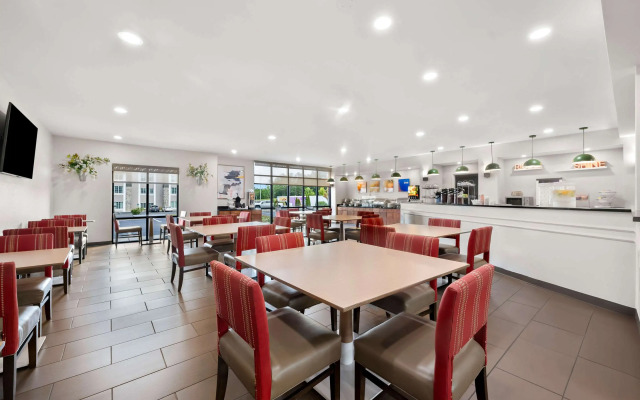 Comfort Suites Cullman I-65 Exit 310