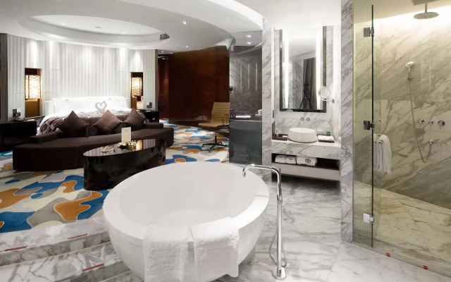 Sanya Visun Royal Yacht Hotel