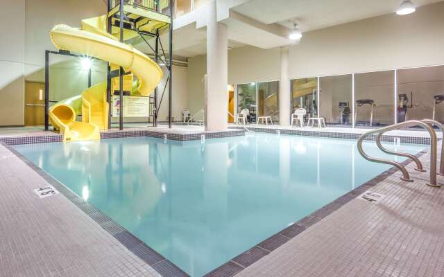 Super 8 by Wyndham Abbotsford BC