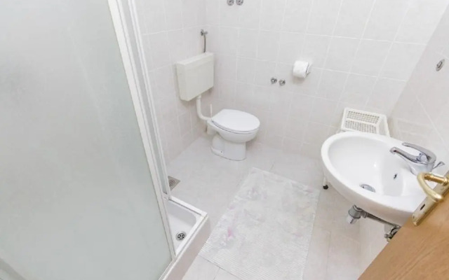 Milans - 25m From the Beach - A4