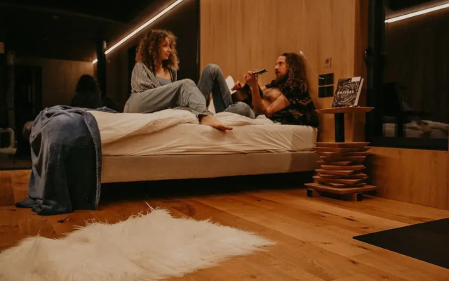 Bleu Minuit La Source