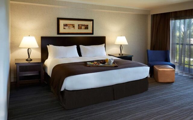 Doubletree By Hilton Hotel Claremont