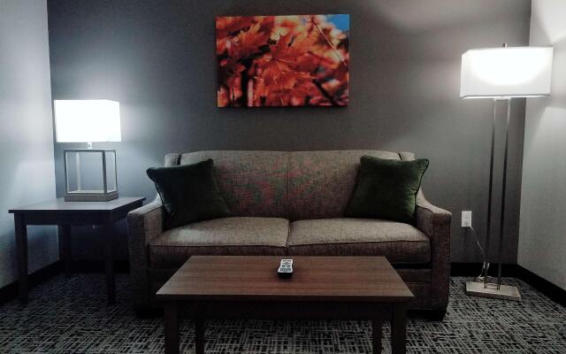 Best Western Plus Wayland Hotel