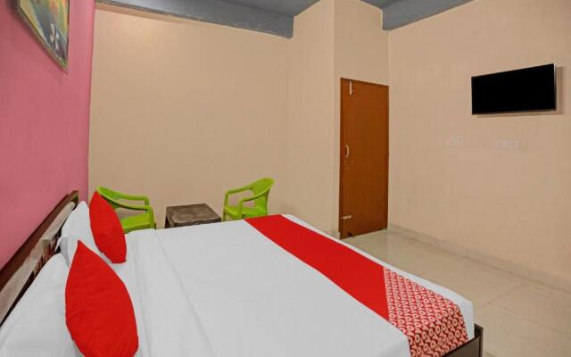 Flagship 87294 Pari Hotel