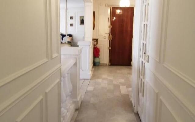 Cannes Mimosas One Bedroom