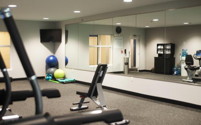 Holiday Inn Express Hickory-Hickory Mart by IHG