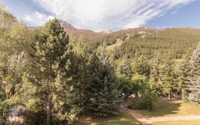 Appartement Saint-Chaffrey , 1 pièce, 4 personnes - FR-1-330E-1