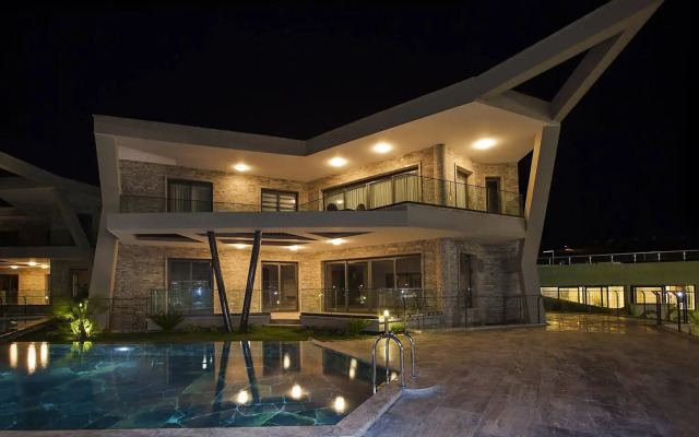 Retron Residence