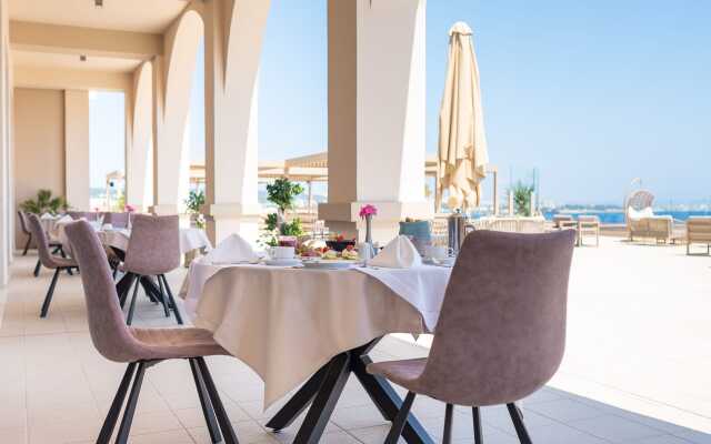 Kresten Royal Euphoria Resort