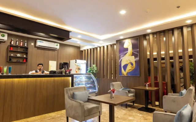 Aman Hotel Almhalh
