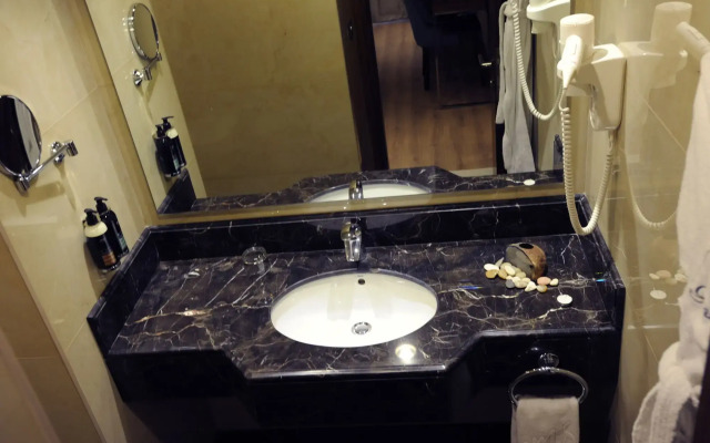 Gems Hotel