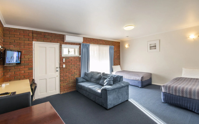 Torquay Tropicana Motel