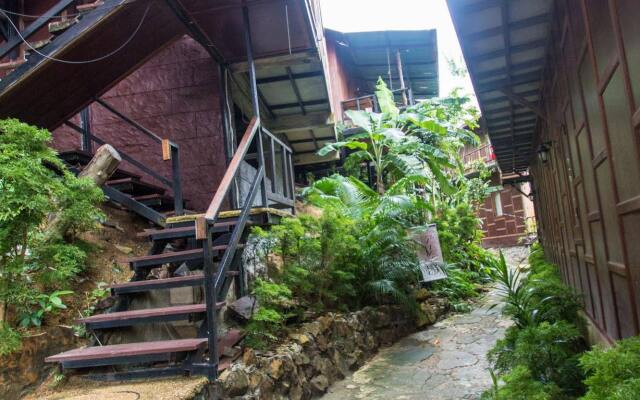 Tropical Garden Bungalow