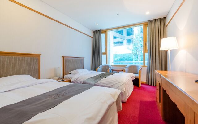 Hotel Homefourest