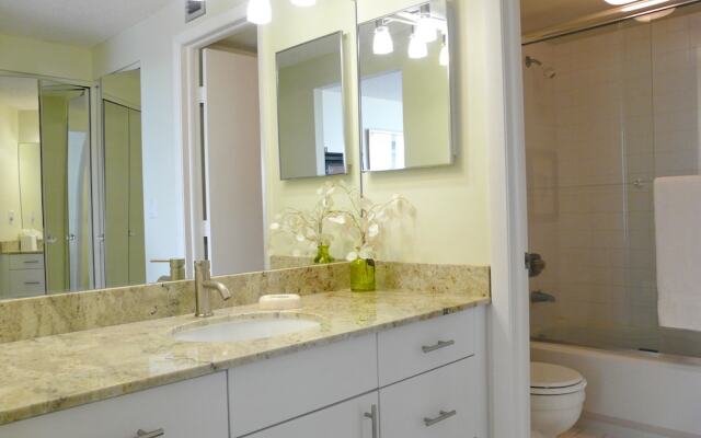 Front Unit Facing Beach With Wraparound Balcony