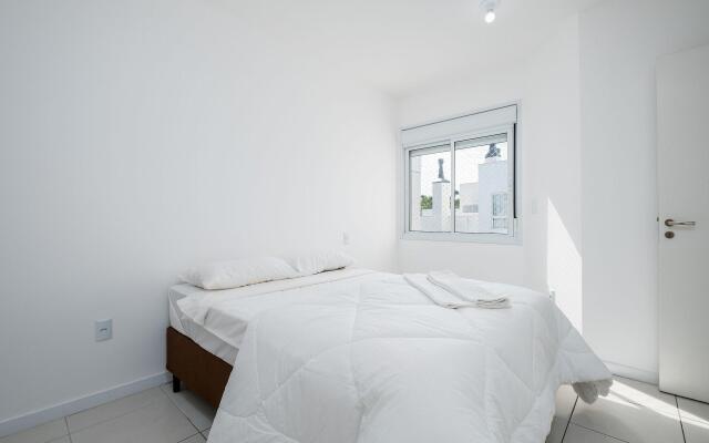 Apto c/piscina próx a praia de Canasvieiras RCP407