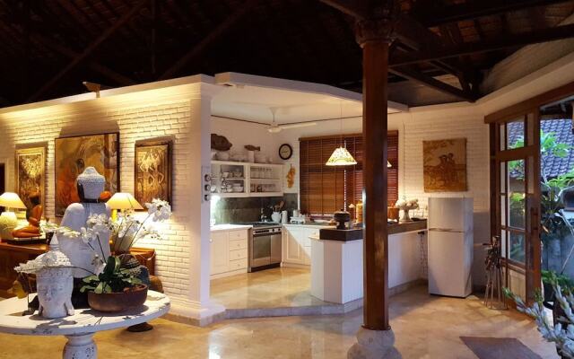 Villa Kompiang Bali