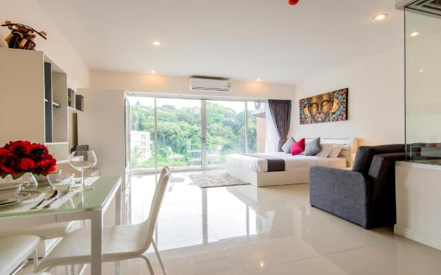 Chic Condo Karon by RESAVA