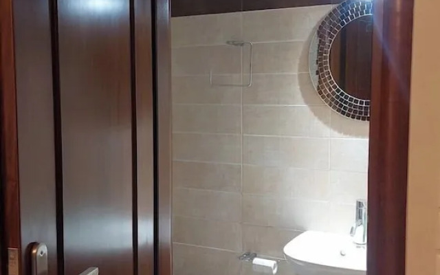 Modern Elegant Apt in Glyfada w Balcony