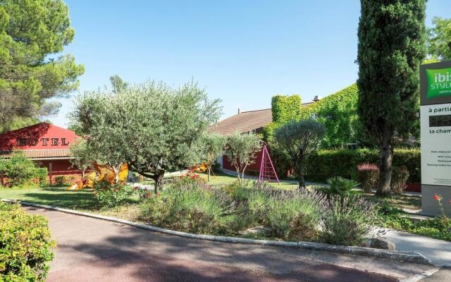 Hotel ibis Styles Aix en Provence Mas des Oliviers