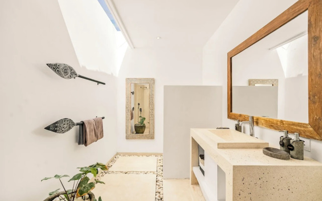 The Saya House Villa by Betterplace