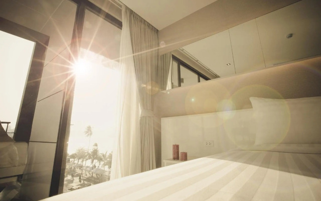 Serenotel Pattaya Beach Front